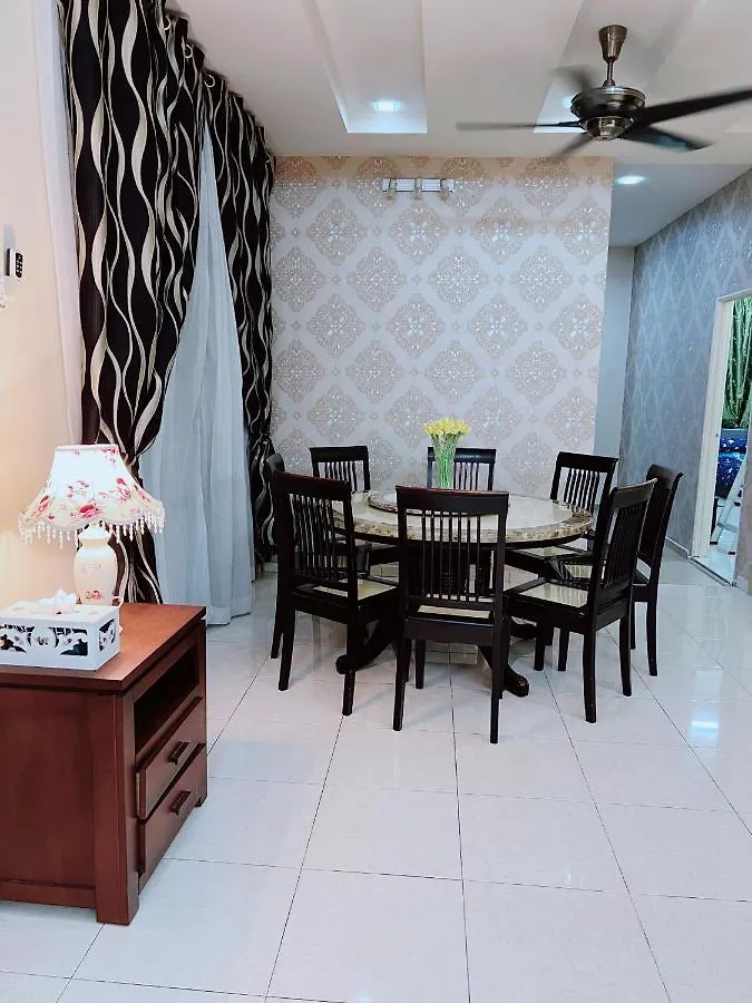 Lauraairis Homestay Melaka