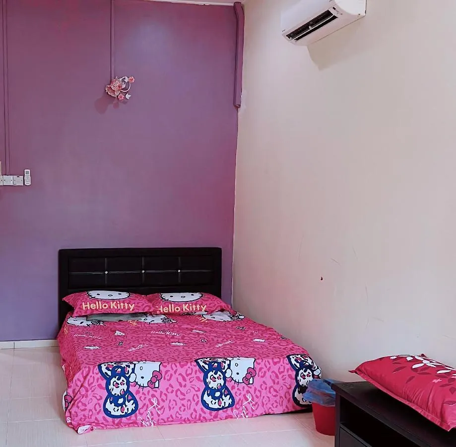Lauraairis Homestay Melaka Holiday home